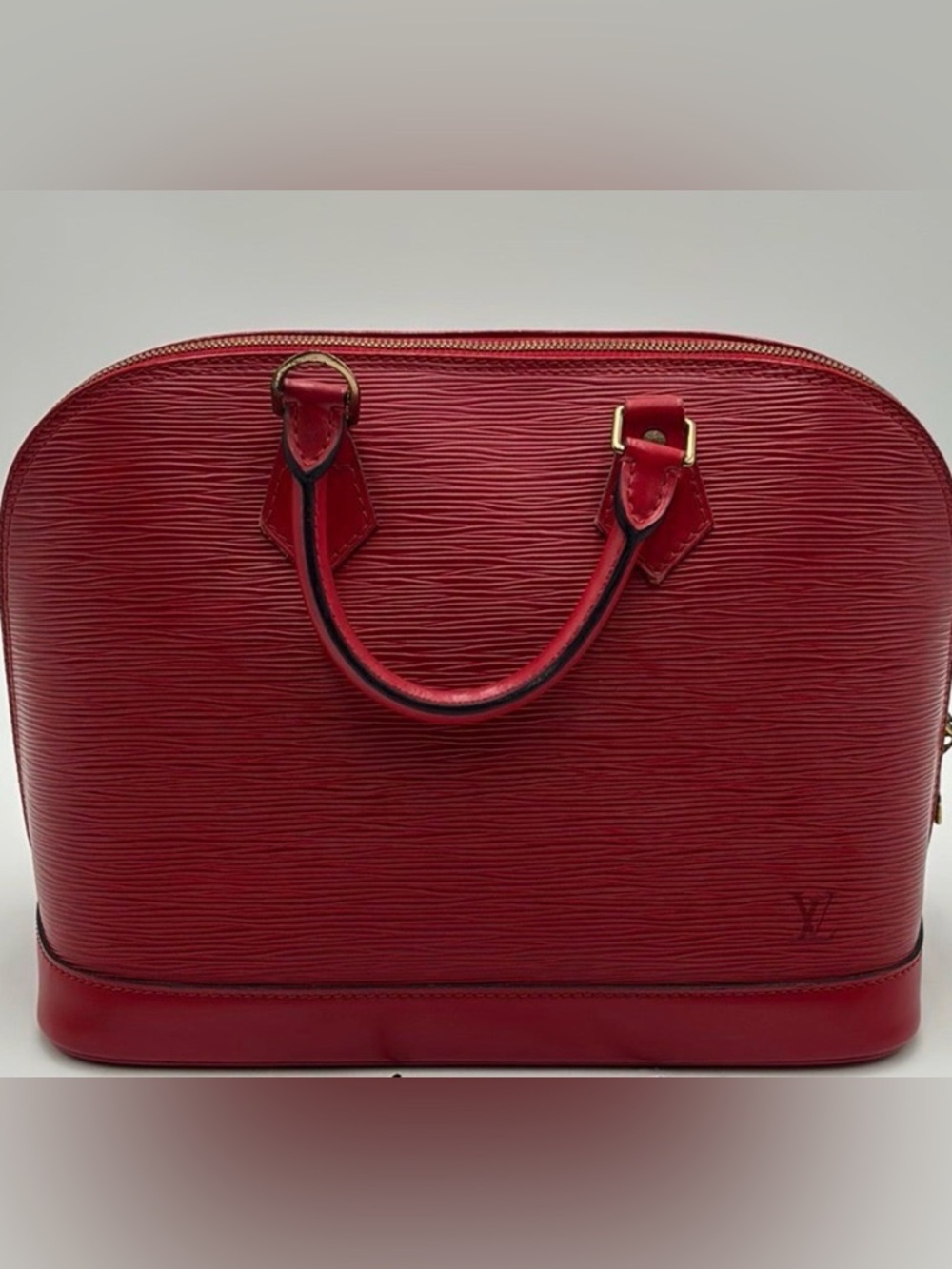 Louis Vuitton Epi Alma PM with Strap